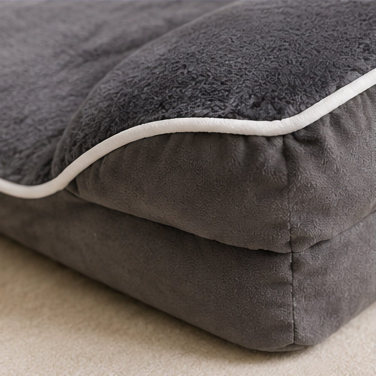 Cloud Support dog bed supportive foam and non-slip base feature detail